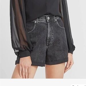 Express Mom Shorts- Shortie Super High Rise in Black Denim